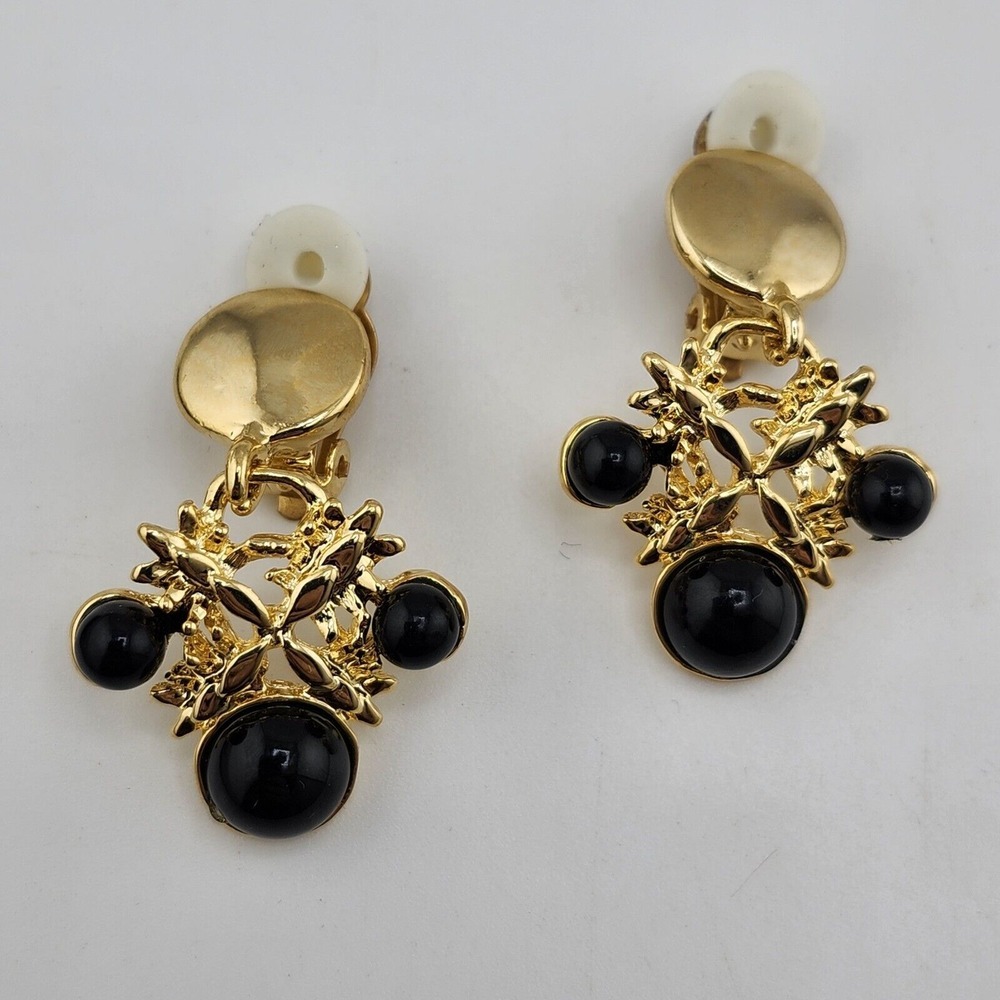 Vintage Gold Tone Black Cabochon Clip-on Earrings